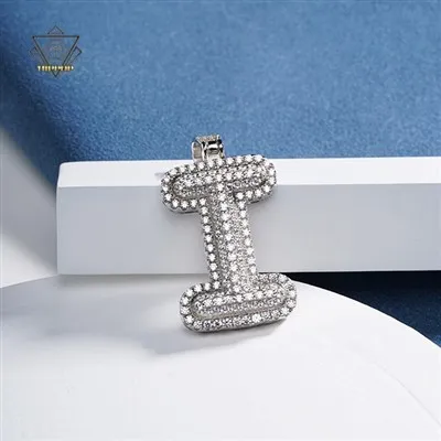 Moissanite Iced Out pendente